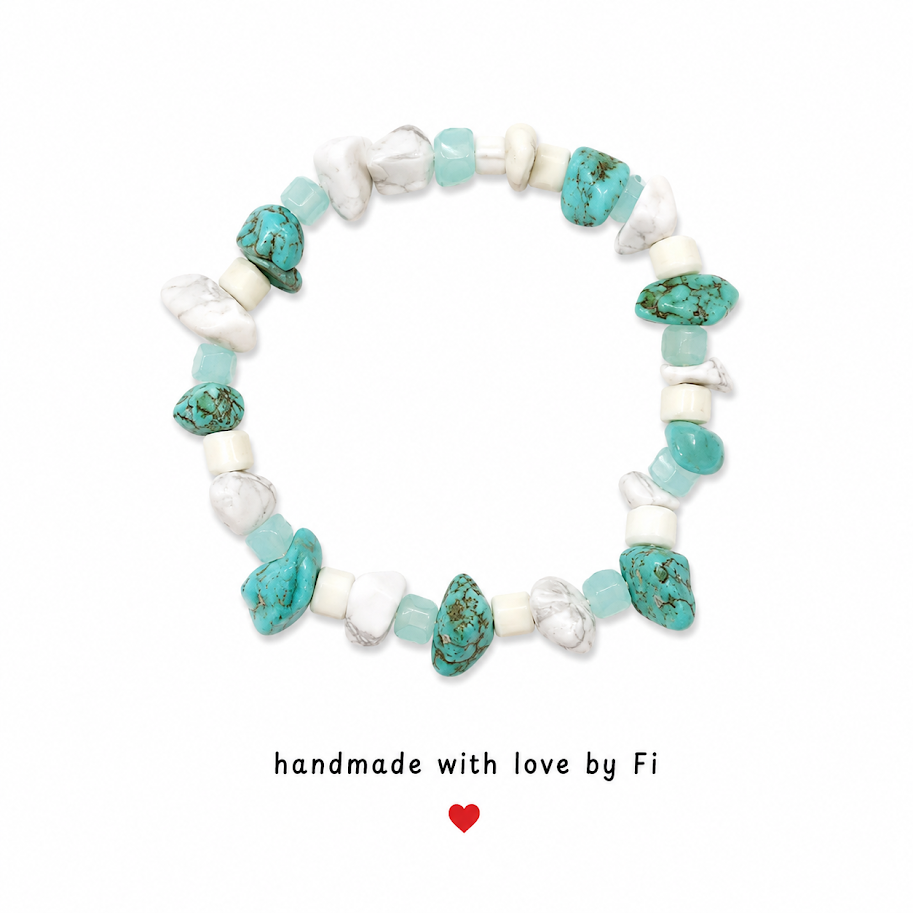 Turquoise, white howlite and amazonite chip bracelet handmade by Fi
